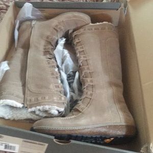 Ladies timberland earth keepers tall boot 7 1/2